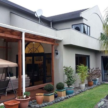 Hamilton East Homestay Eksteriør bilde